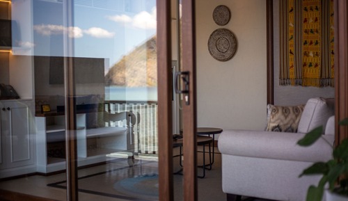 Executive Oceanfront Residence