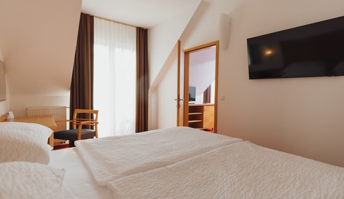 Suite, 1 King Bed, Non Smoking