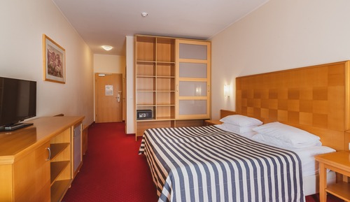 Room, Non Smoking (1 King Bed or 2 Twin Beds)