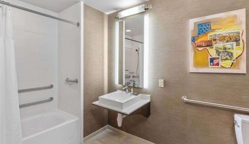 Suite, Multiple Beds, Accessible, Non Smoking