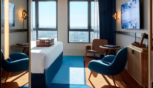 Room, 2 Bedrooms (Eiffel Tower View)