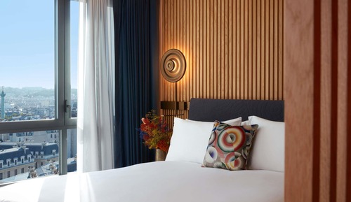 COLLECTION - ROOFTOP VIEW, 1 King or 2 Single beds, Views of Paris rooftops