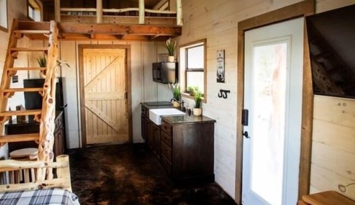 Tiny Home Sleep 8
