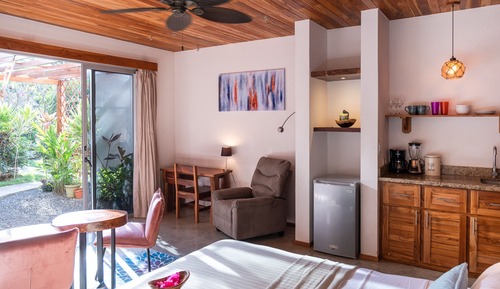 Deluxe Studio Suite