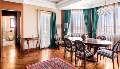 Presidential Suite