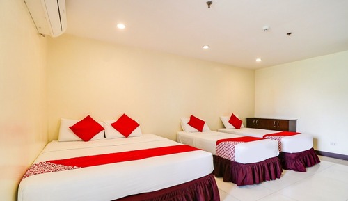Deluxe Triple Room