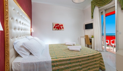 Superior Double Room, Sea Facing