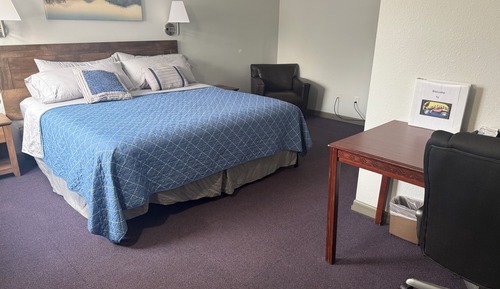 Deluxe Single Room, 1 King Bed, Garden View