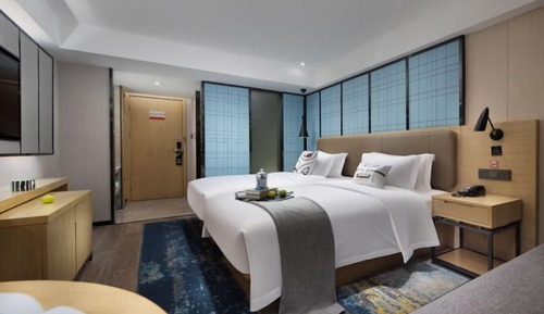 Comfort Twin Room, City View