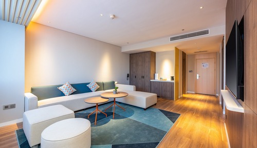Suite, 1 Bedroom (Separate Bath Walk in Shower)