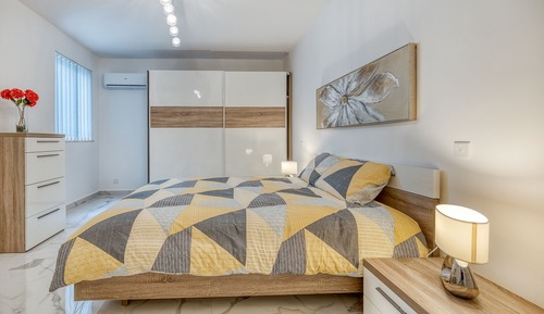 Apartment (2 Bedrooms)