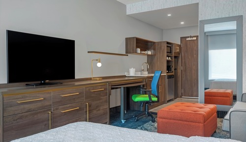 Studio Suite, 1 Queen Bed