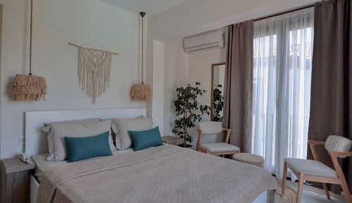 Deluxe Room, Garden View