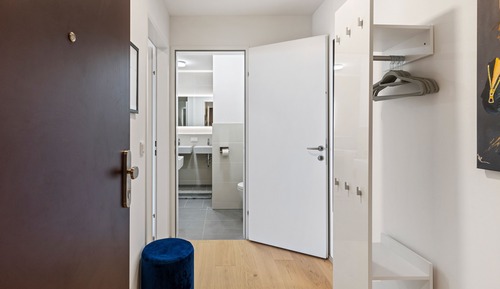 Superior Apartment, 2 Bedrooms, Pool Access, City View