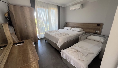 Basic Triple Room