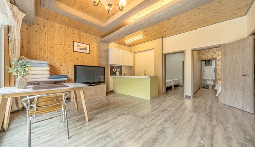 Basic Room, 2 Bedrooms (forest104(private BBQ))