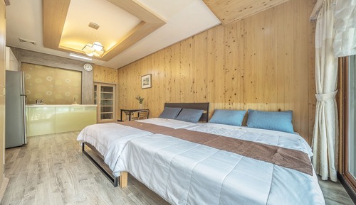 Basic Room, 1 Bedroom (sky103(private BBQ))