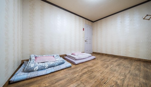 Room (Ondol for 2 people)