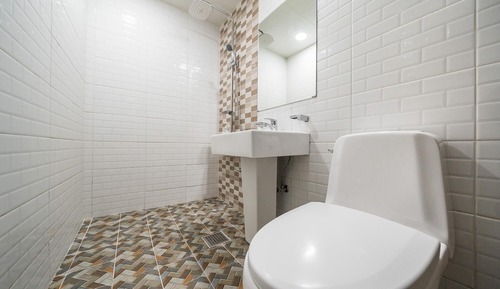 Room (Ondol for three people)