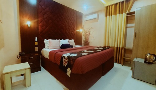 Deluxe Single Room