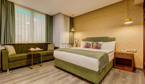 Economy Room