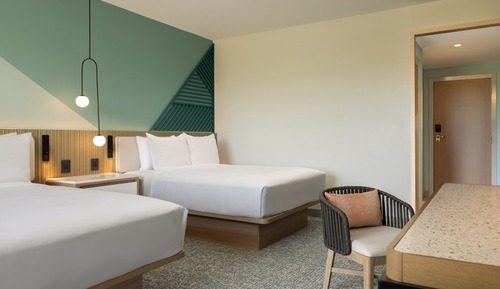 Room, 2 Queen Beds (Island View)