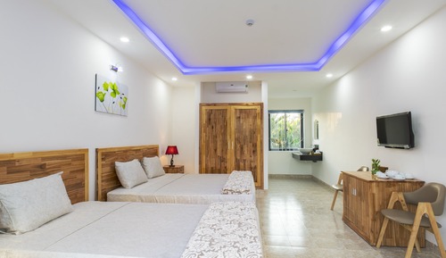 Triple Room