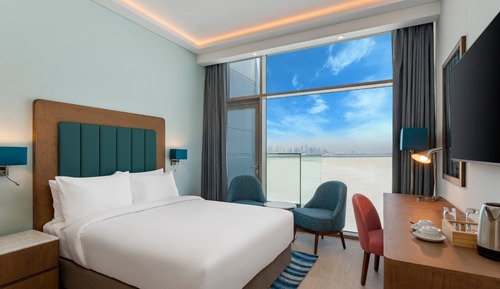 Deluxe Room, 1 King Bed, Balcony, Sea View