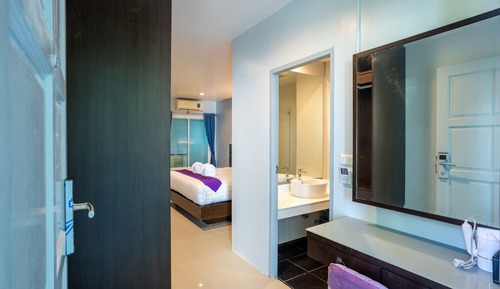 Premium Studio, 1 King Bed, Non Smoking