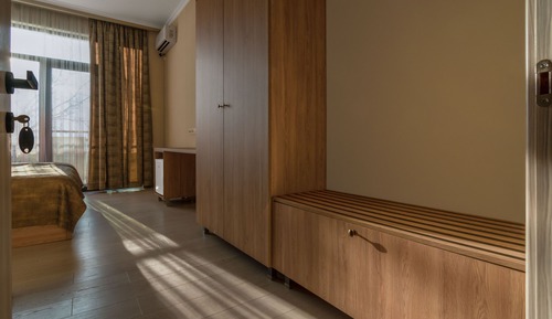 Standard Room, 2 Twin Beds, Non Smoking, Mountain View