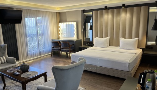 Exclusive Room