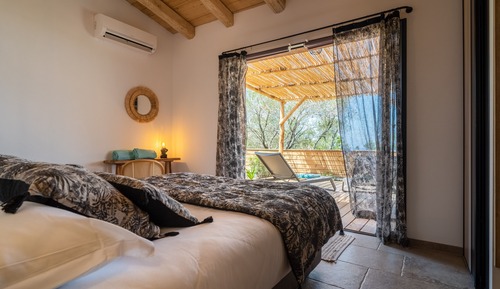 Deluxe Villa