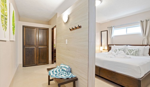 1 bedroom Courtyard Suite