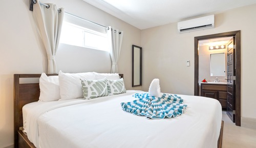 1 Bedroom Ocean Front Suite
