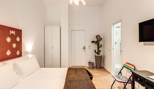 Comfort Triple Room