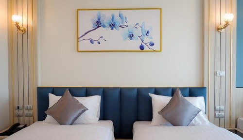 Deluxe Double or Twin Room