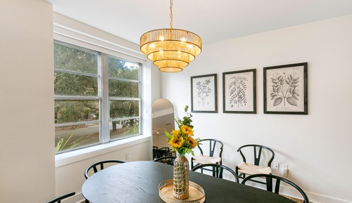 Design Condo, 4 Bedrooms, 2 Bathrooms