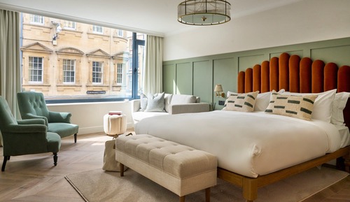 Junior Suite (Cornmarket St)