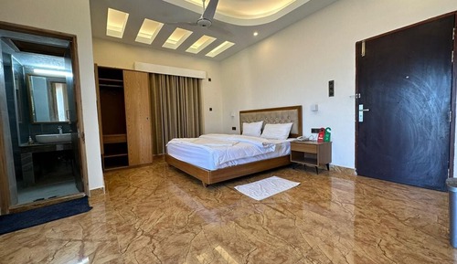 Deluxe Studio Suite