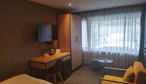 Economy Room