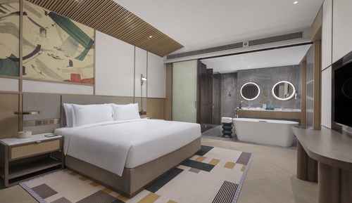 Suite, 1 Bedroom (Powder Room, Canal View)