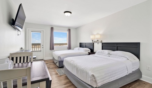 Room, 2 Queen Beds, Balcony, Poolside