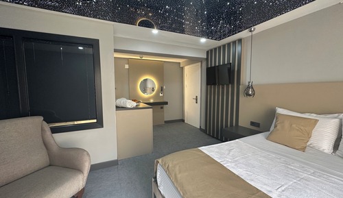 Romantic Double Room