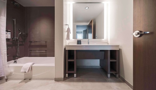 Room, Multiple Beds, Accessible, Bathtub