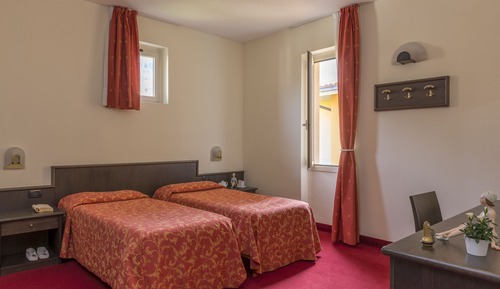 Basic Twin Room
