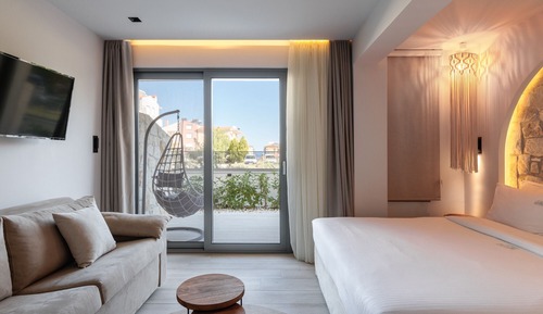 Premium Suite, Ground Floor