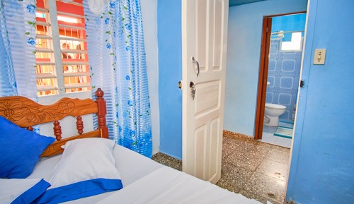Economy Quadruple Room, 2 Queen Beds