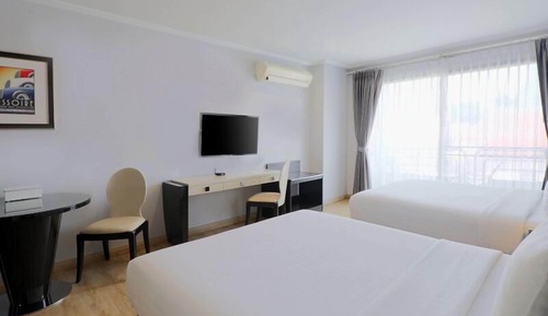 Deluxe Twin Room