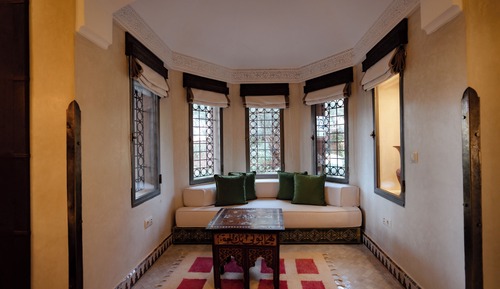 Luxury Bungalow, Private Pool (Book 3 night for the price of 2)