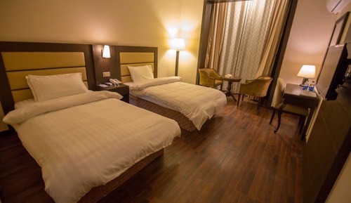 Deluxe Twin Room